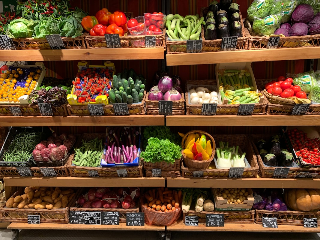 Gesunde Ernährung im Alltag - Frisches Gemüse und ausgewogene Mahlzeiten